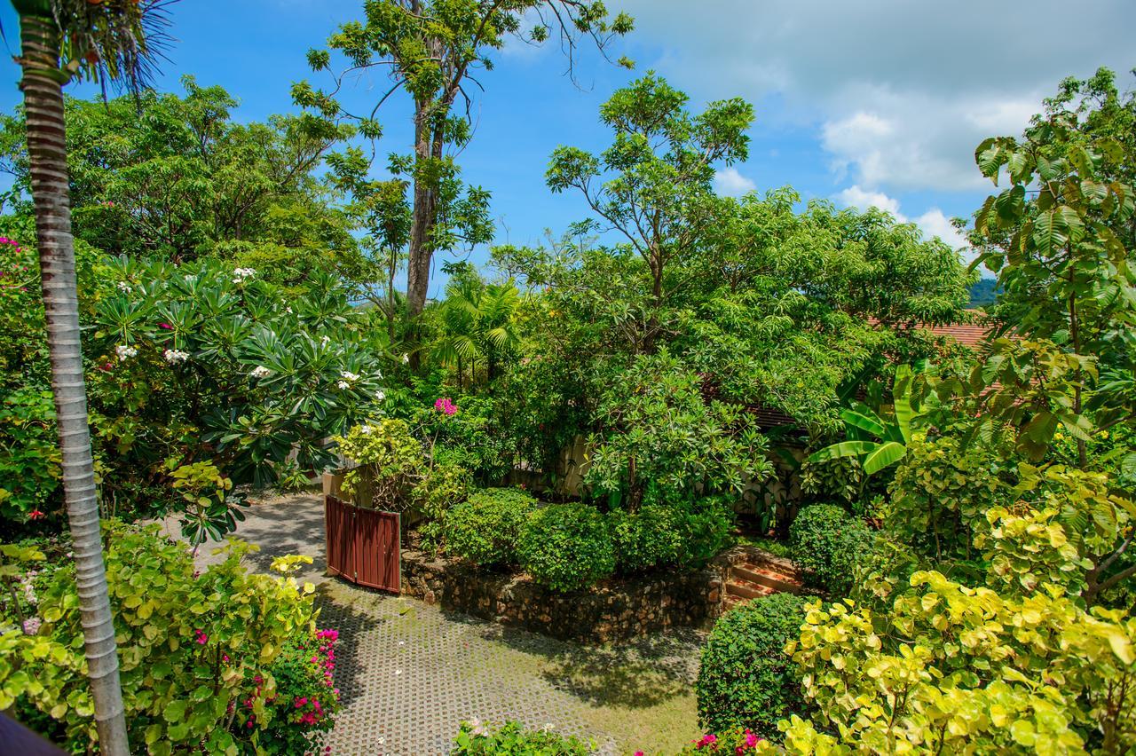 Villa Yao Yai Choeng Mon Екстериор снимка